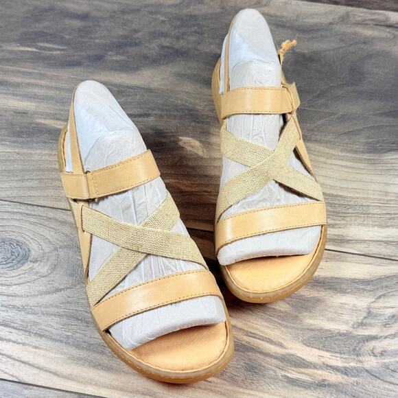 NIB Born Manta 10M Tan Mix Media Leather Slingback Flat Strappy Comfort Sandals - Picture 2 of 9